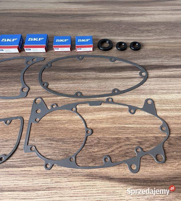 NOWY KOMPLET ŁOŻYSKA SKF USZCZELNIACZE USZCZELKI