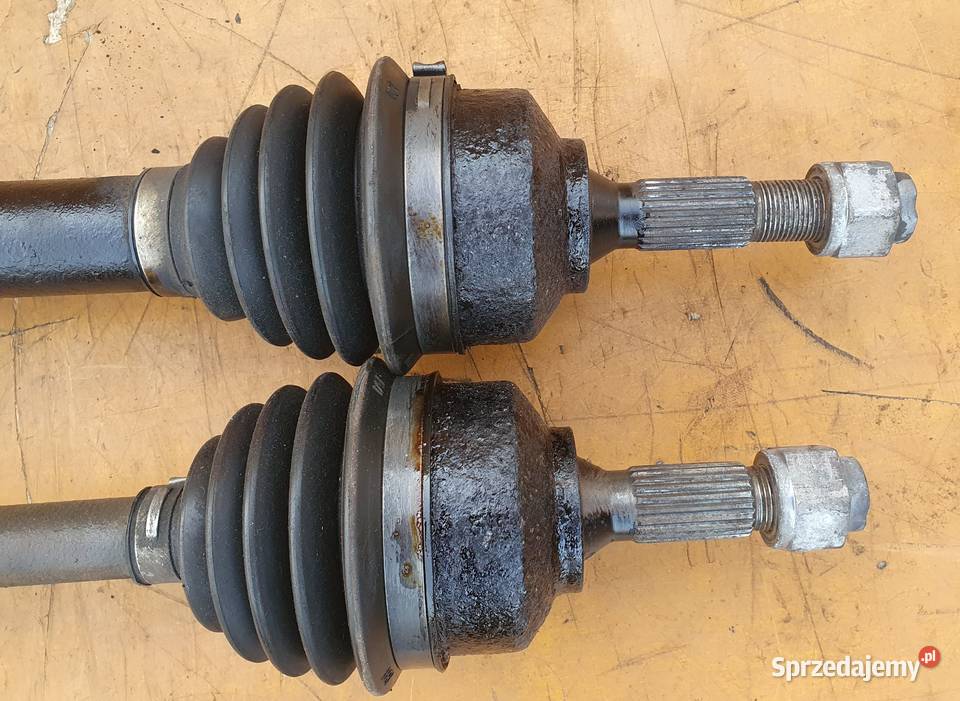 PEUGEOT 207 14 8V PÓŁOS PRZEGUB LEWY 9651040480 Części samochodowe Radom