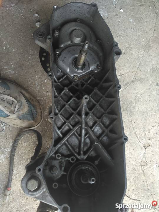 Kartery z wałem na tarczę Yamaha aerox Silniki i osprzęt Cyców