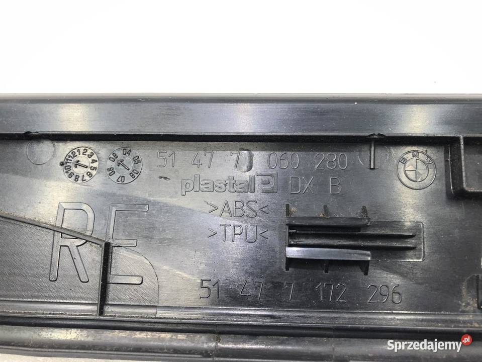 LISTWA NAKŁADKA PROGU PRAWA BMW SERIA 3 E90 E91 osobowe Progi wielkopolskie