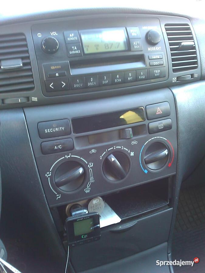 TOYOTA Corolla E12 kombi 2003 radio / CD Warszawa