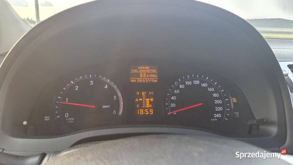 Tanio Toyota Avensis 2 D4D 2013r Wieliczka