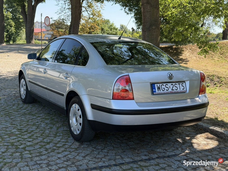Volkswagen Passat B5 FL 20002005 Rok produkcji 2004 Gostynin