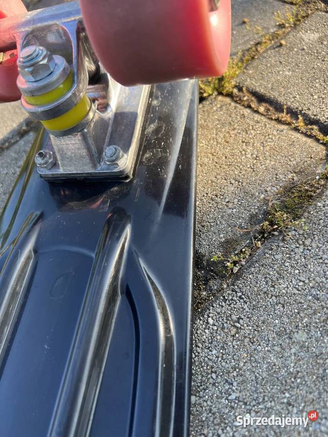 Deskorolka fiszka czarno różowa z kauczukowymi Jasło