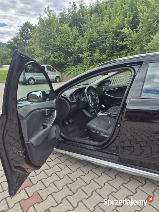 Volvo V40 Cros Country d2 dobrze wyposażony