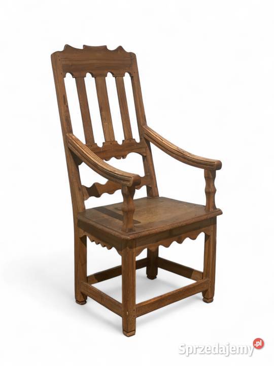 Oryginalny stary drewniany fotel tron w Gryfice