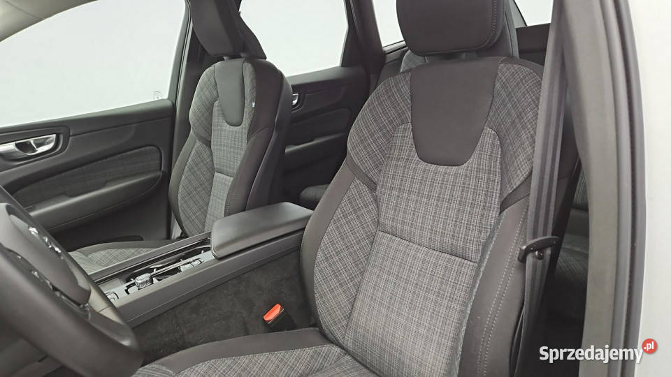 Volvo XC 60 B4 B Core aut Z Polskiego Salonu