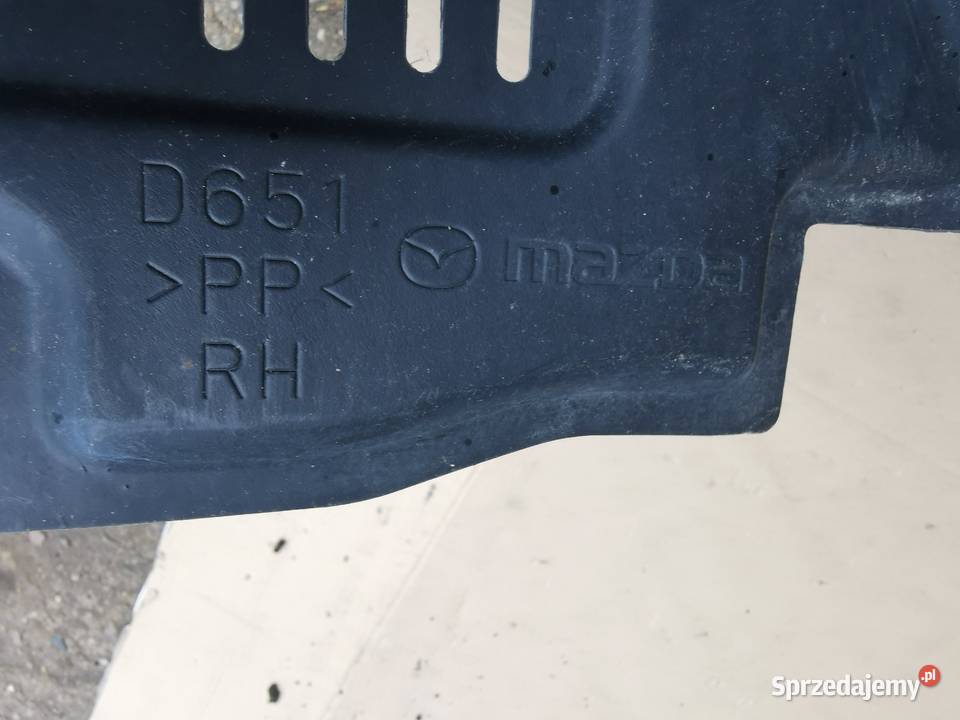Nadkole przód prawe rh mazda 2 II DE 0714 D651 nadkola Sieraków