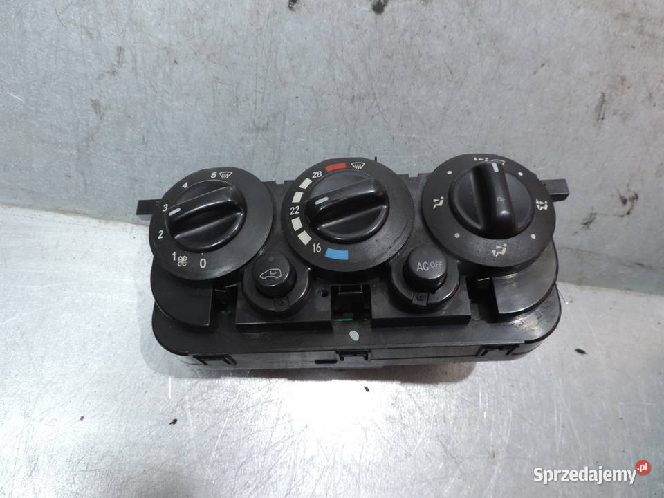 PANEL NAWIEWU MERCEDES W168 A KLASA 1688302285