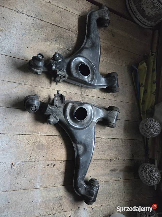 Nowe Wahacze przód Mercedes W 124 łódzkie Lgota Wielka