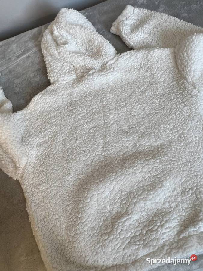 Biała bluza sweter z kapturem baranek Bluzy Jasło