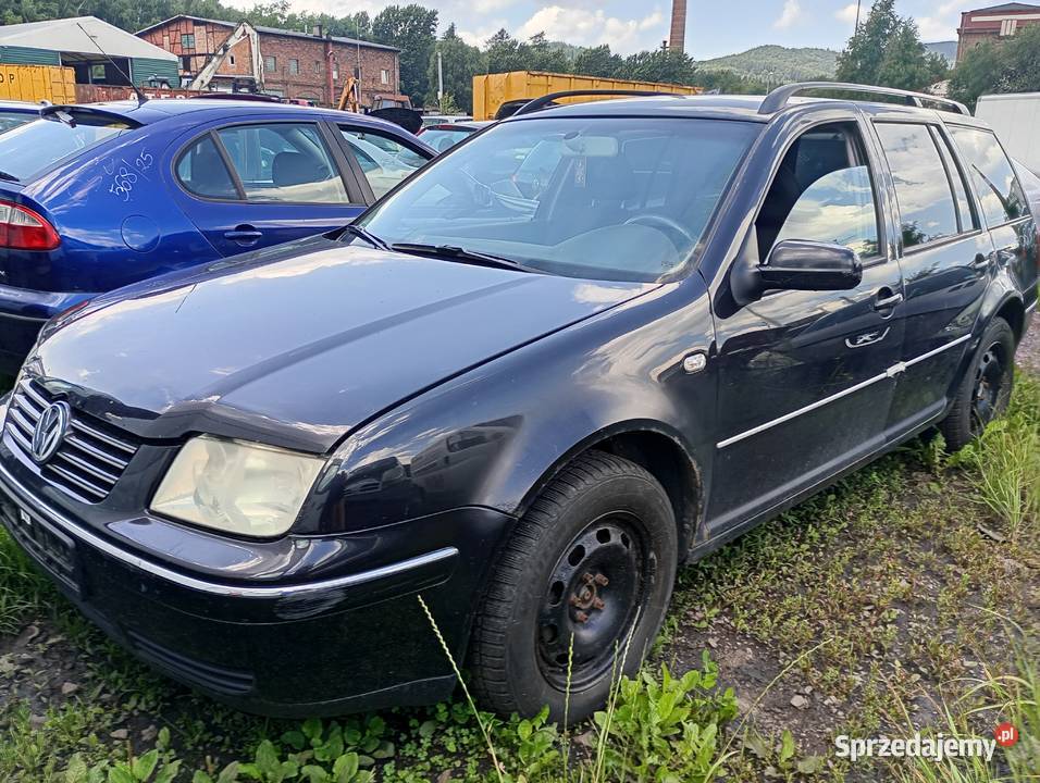Vw Bora 20 zderzak przedni części transport FV osobowe dolnośląskie Wałbrzych sprzedam
