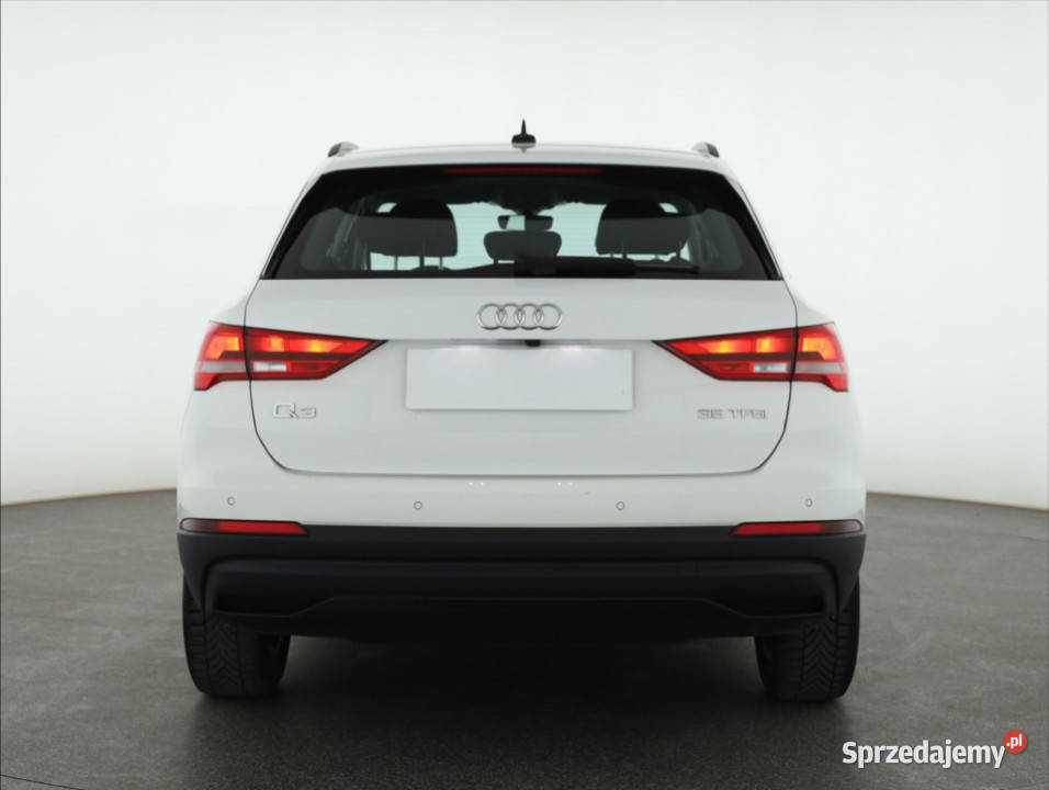 Audi Q3 35 TFSI światła LED