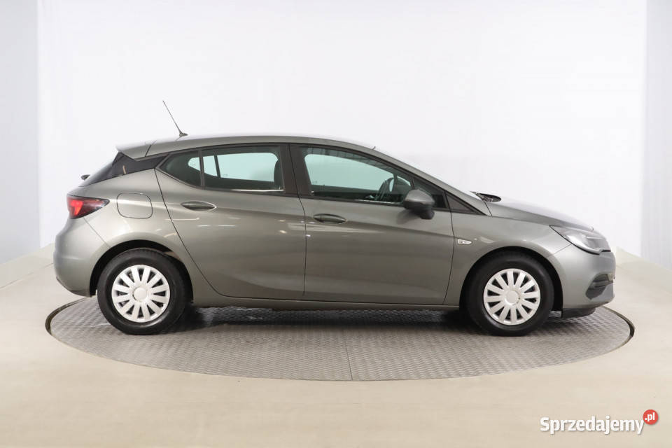 Opel Astra 15 CDTI klimatyzacja