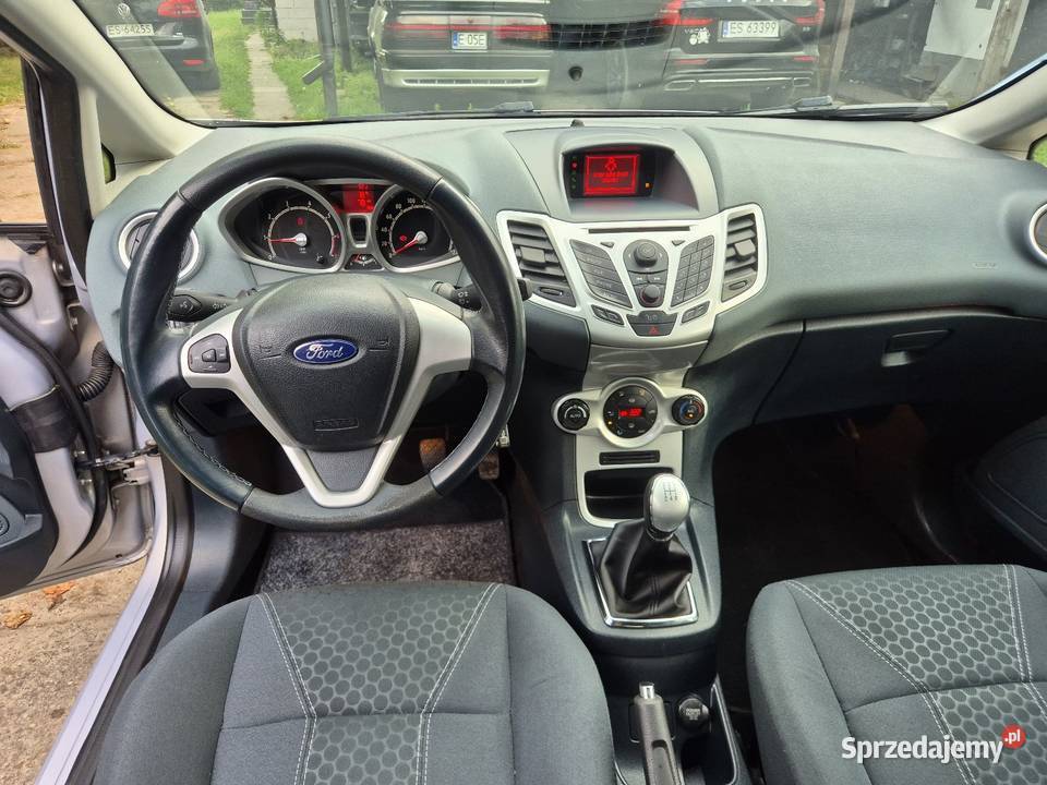 Ford Fiesta Titanium 125 benzyna Nowy rozrząd Hatchback łódzkie