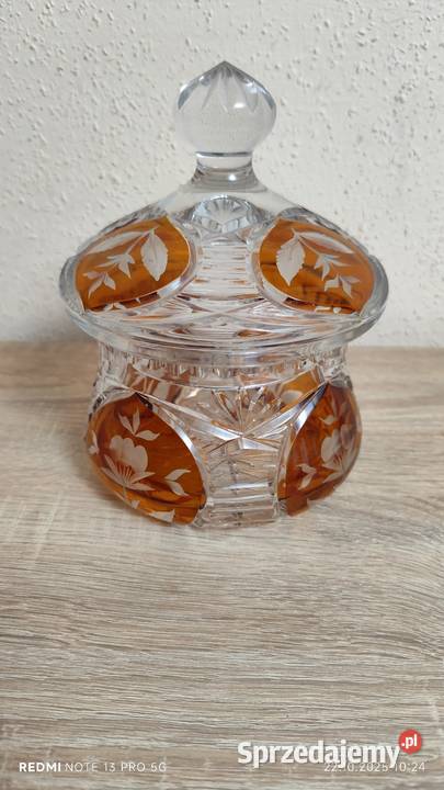 Duża bomboniera kryształowa PRLHuta Julia Wiązów