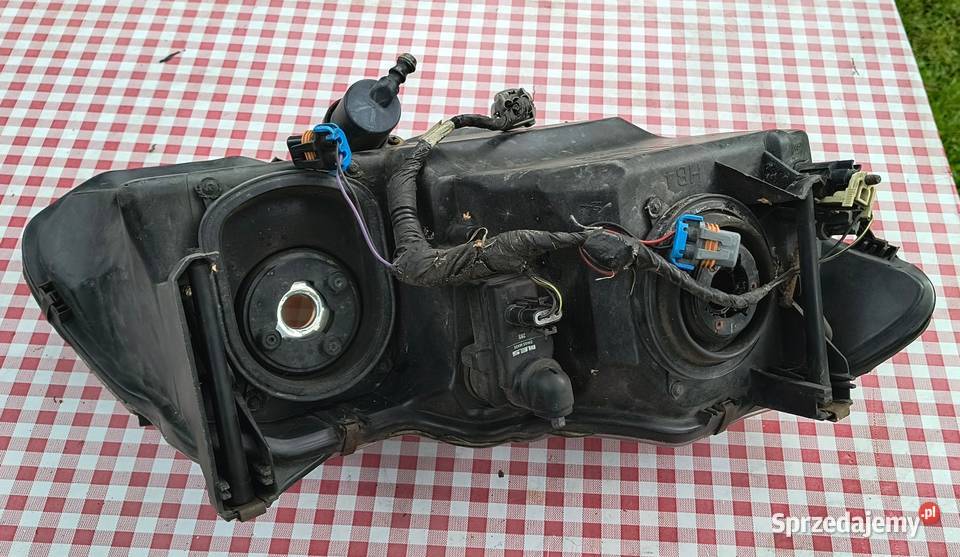 Chrysler 300m lampa lewy przód