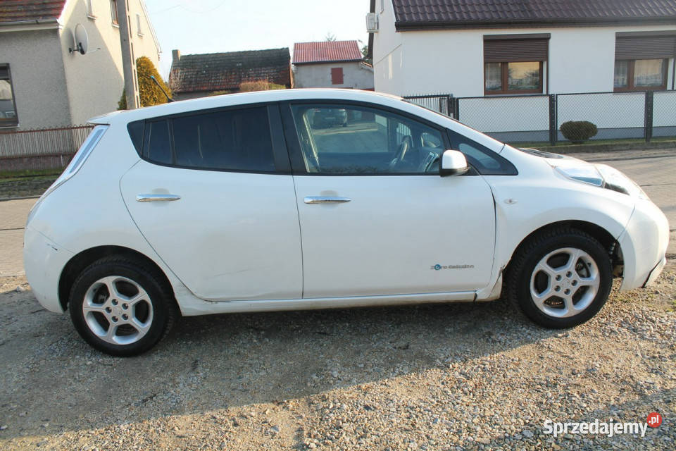 Nissan Leaf uszkodzony