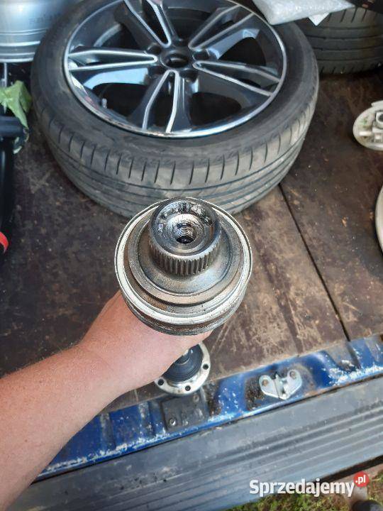 półoś tylna prawa Audi A8 D5 4N0501204A Półoś osobowe