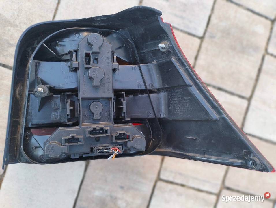VW Golf IV lampa tyna LEWA Oborniki Śląskie