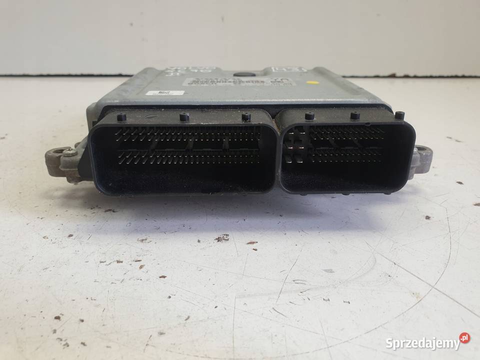 Volvo V70 III 24 D5 STEROWNIK SILNIKA komputer Janów
