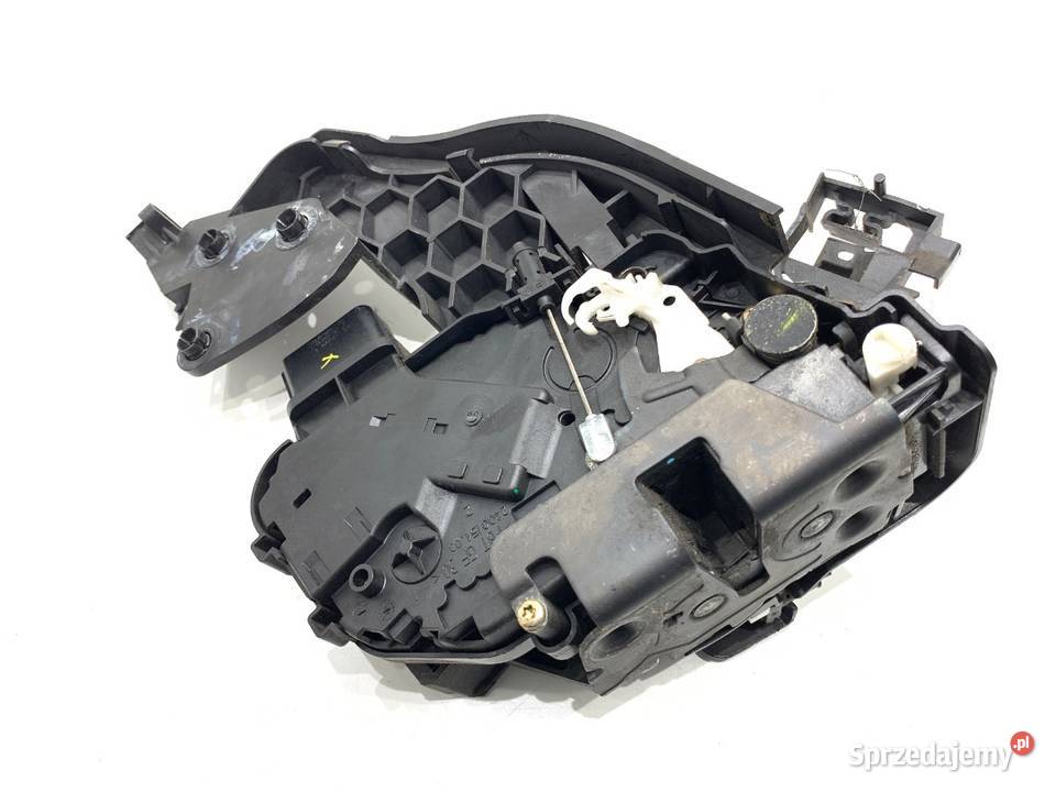 ZAMEK DRZWI PRAWY TYŁ VOLVO V50 Kombi 30699112 Zamki, wkładki i kluczyki sprzedam