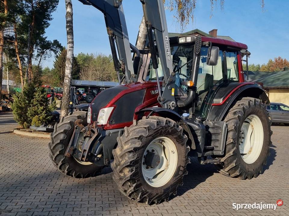 Valtra N113 HiTech Tur Tuz N164 Versu T154e N141 mazowieckie Laskowiec sprzedam