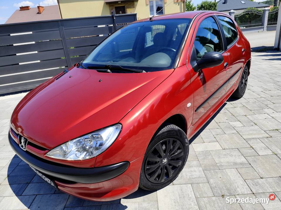 Peugeot 206 LIFT 11 Benzyna 2004 Stan Rok produkcji 2004 Jasło