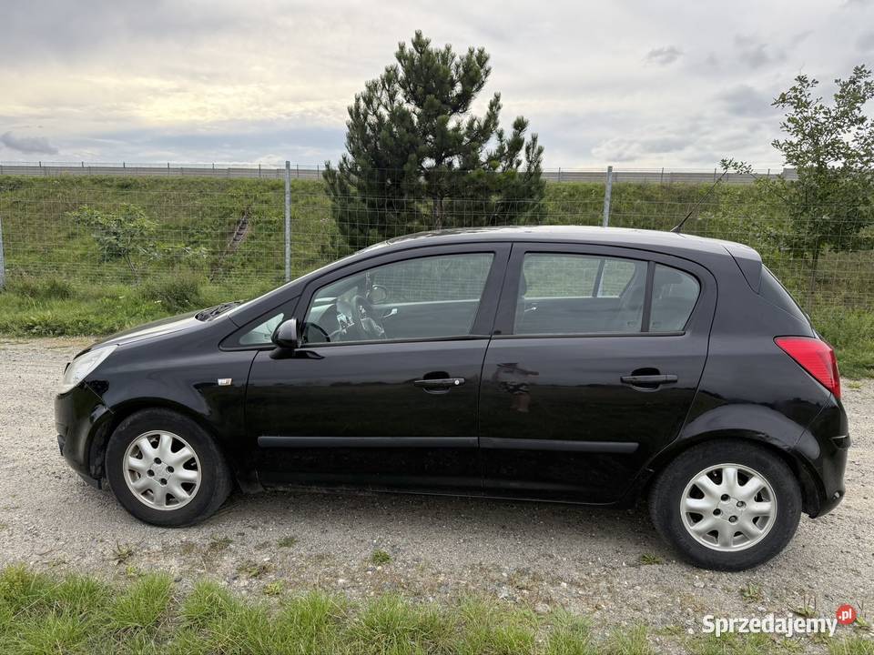 Opel corsa 12 benzyna sprawny duży ekran klima kujawsko-pomorskie Toruń sprzedam