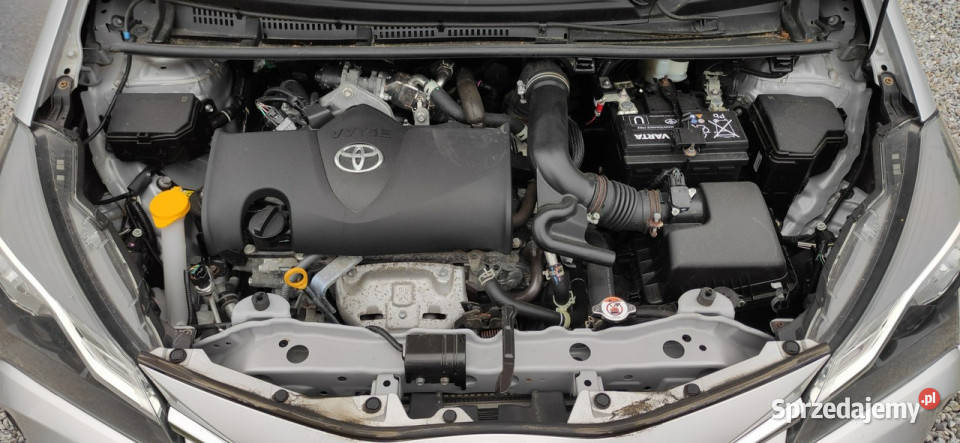 Toyota Yaris 46 15l 112HP 2020r III 20112019 gniazdo USB Stare Budy