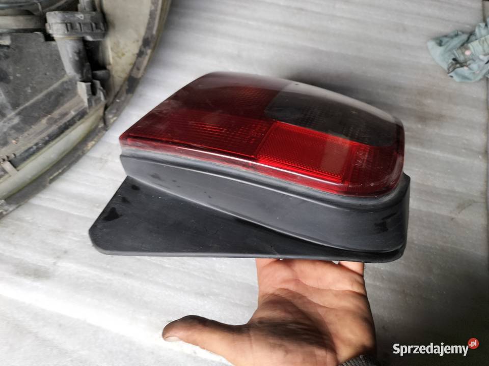 ROVER 400 LAMPA TYŁ TYLNA LEWA Kamień-Kolonia