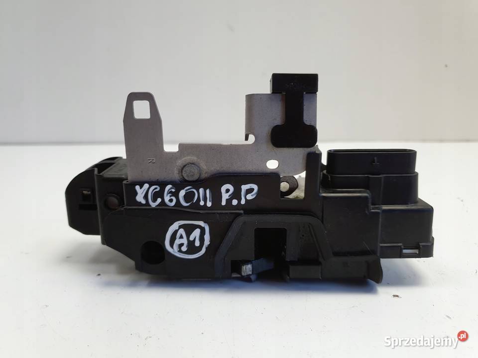 Volvo VOLVO XC60 II XC40 ZAMEK DRZWI prawy przód Janów