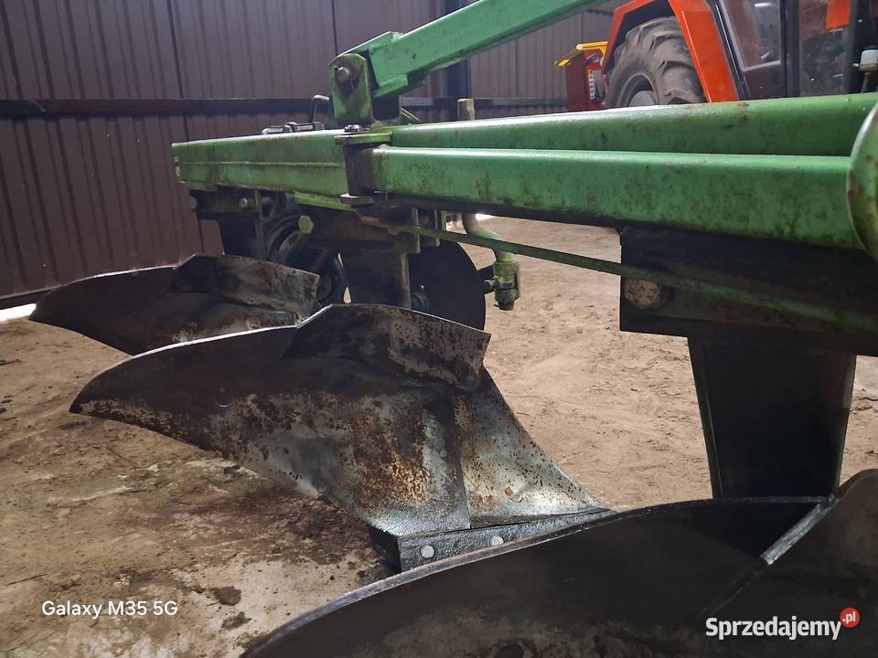 Pług Bomet 3 skibowy nieuszkodzony Burzenin
