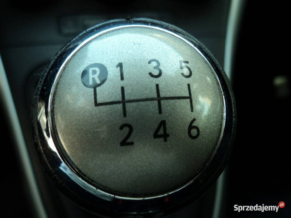 Toyota Auris sprzedam ładną TOYOTE AURIS 13 B