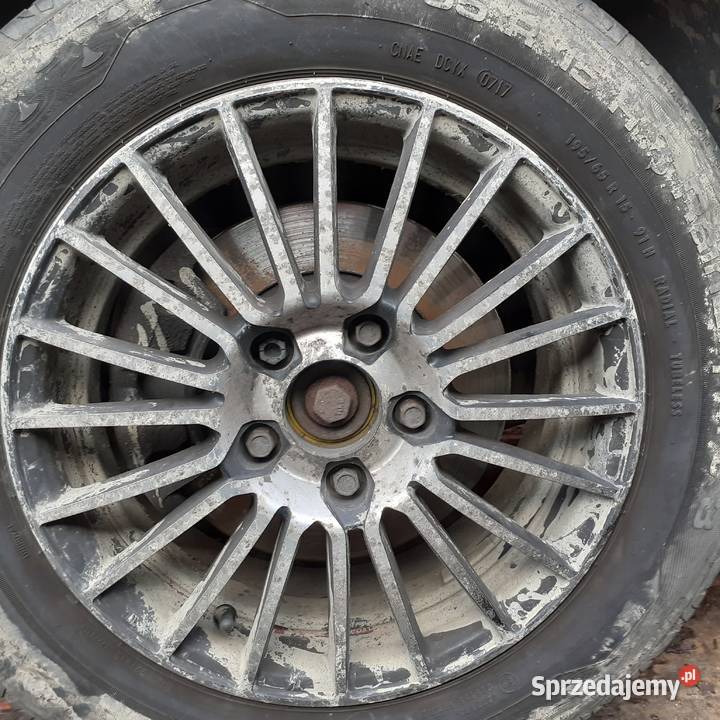 Felgi aluminiowe R15 5 otworów skoda vw passat Iwanowice Dworskie sprzedam