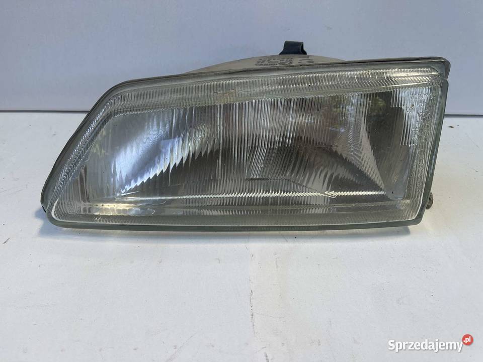 PEUGEOT 106 LEWA LAMPA PRZÓD