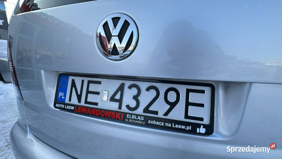 Volkswagen Touran Benzyna 7 Miejsc