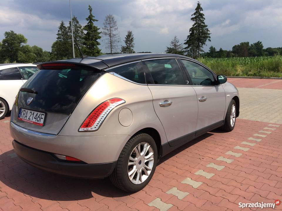Lancia Delta III Oro nowa bogate wyposażenie Rok produkcji 2010 Kraków