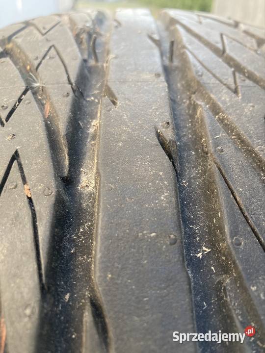 Felga Nissan z oponą Dunlop 20560 R16 świętokrzyskie Jędrzejów