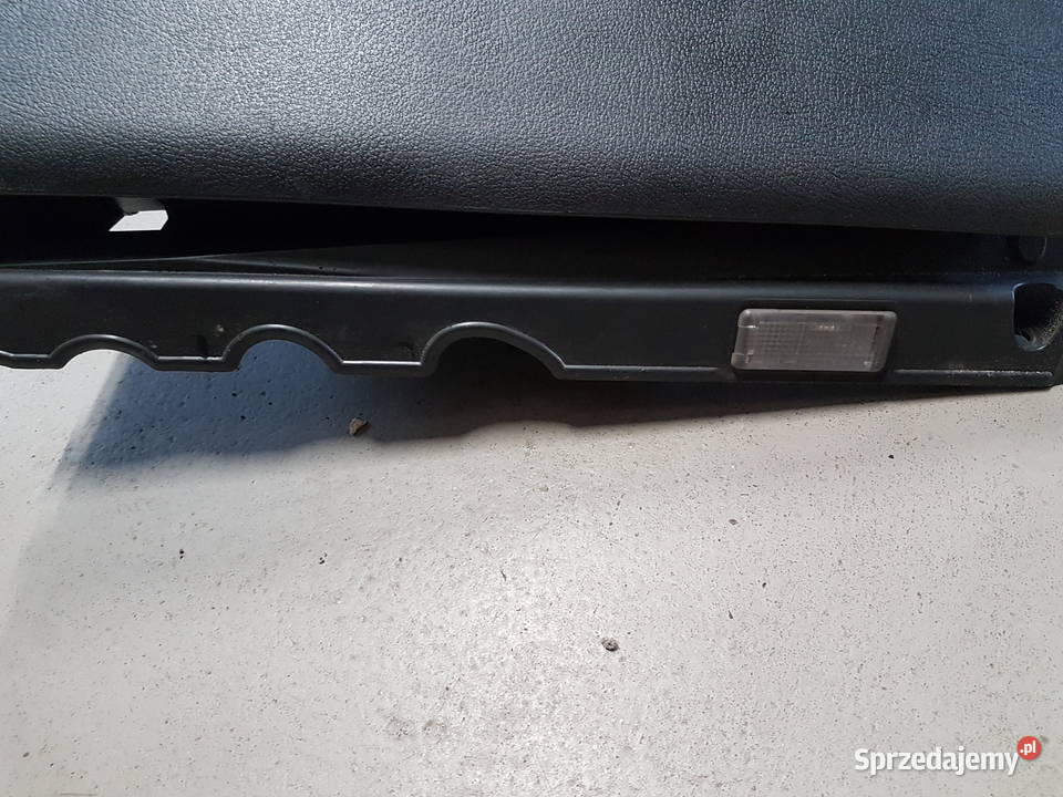 VW GOLF V PLUS GOLF V SCHOWEK PASAZERA Części samochodowe
