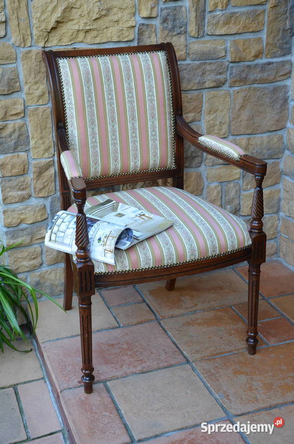 Fotel stylowy do biurka brązowy tapicerowany