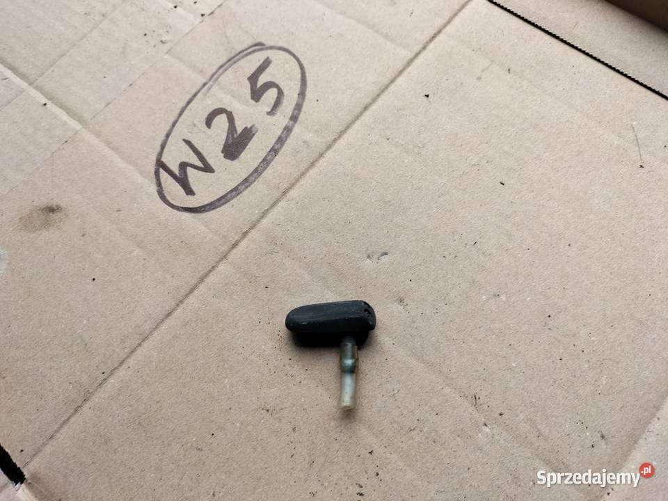JETTA 2 GOLF 2 DYSZA SPRYSKIWACZA PRZÓD PRZEDNIA osobowe lubelskie