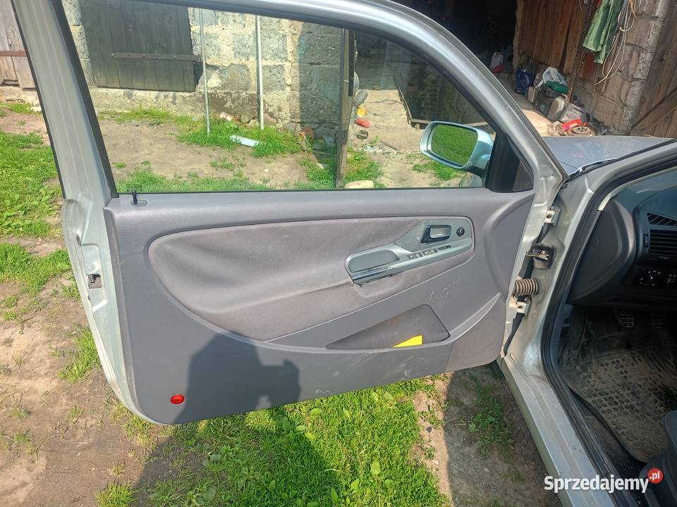 Seat Ibiza 14 16v lpg 2000 r Golub-Dobrzyń sprzedam
