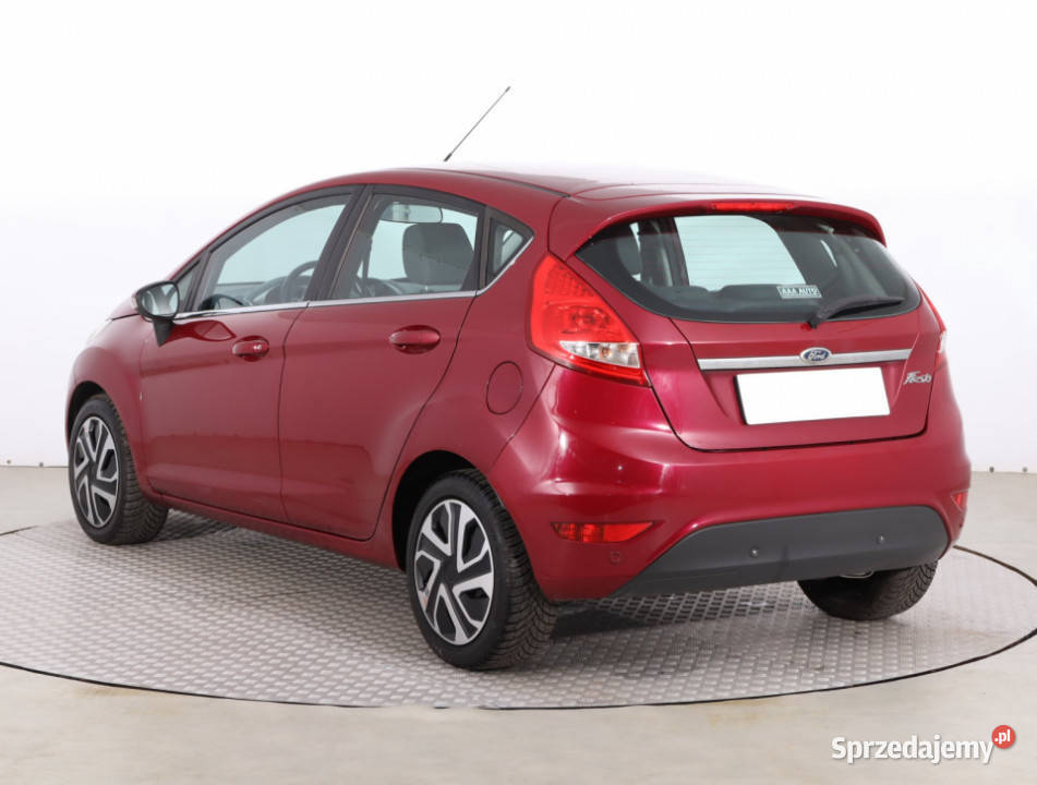 Ford Fiesta 14 Rok produkcji 2011 mazowieckie Piaseczno