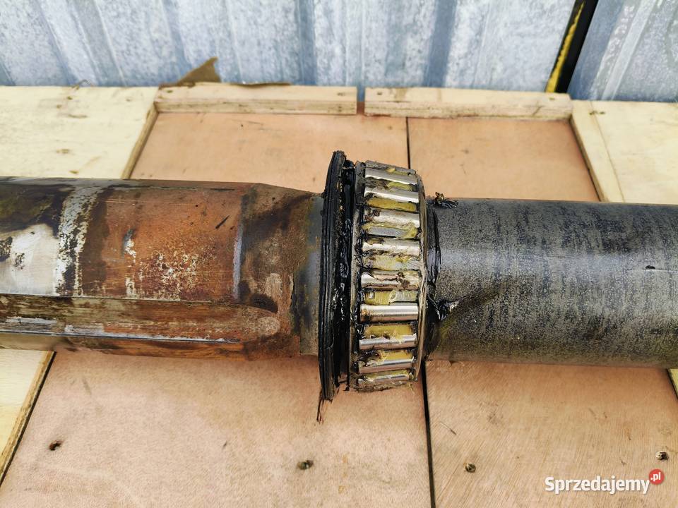 Claas Axion 840 CMatic A31 13r Półoś wałek Stalewo