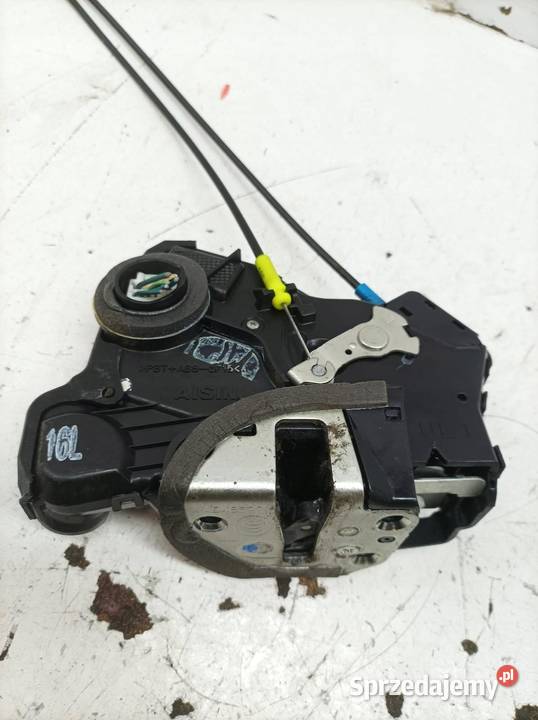 ZAMEK DRZWI LEWY PRZÓD A046693 Toyota Avensis II świętokrzyskie