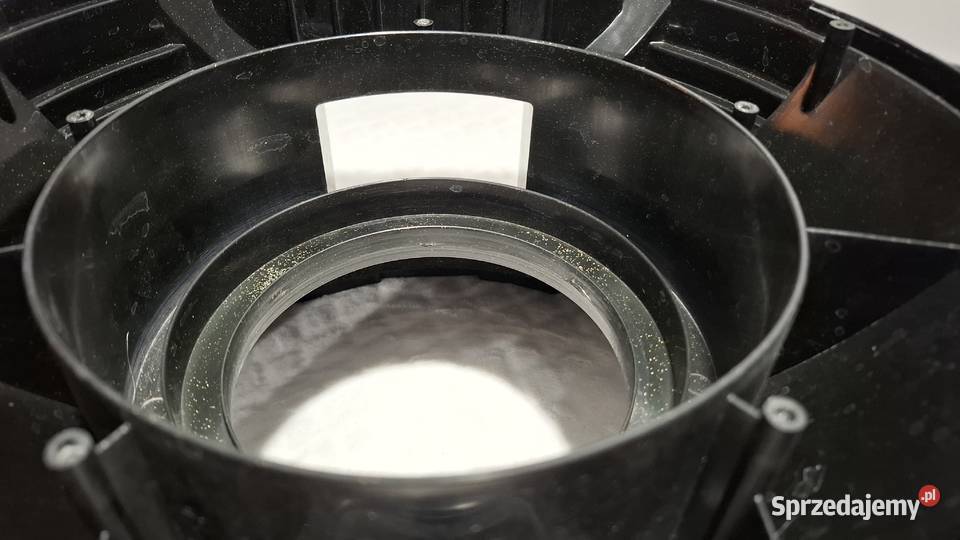 Dolna część obudowy korpusu urządzenia z