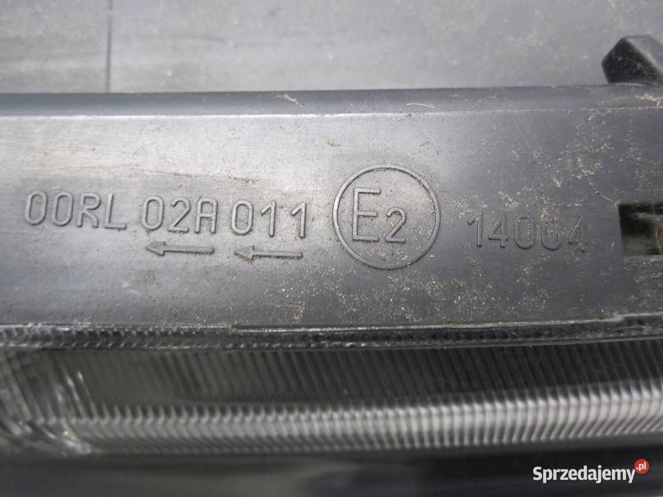 NISSAN JUKE 15r lampa prawa przód 26120BV80A