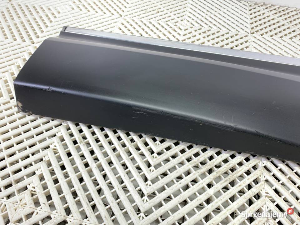 LISTWA DRZWI PRAWY TYŁ HONDA CRV V SUV