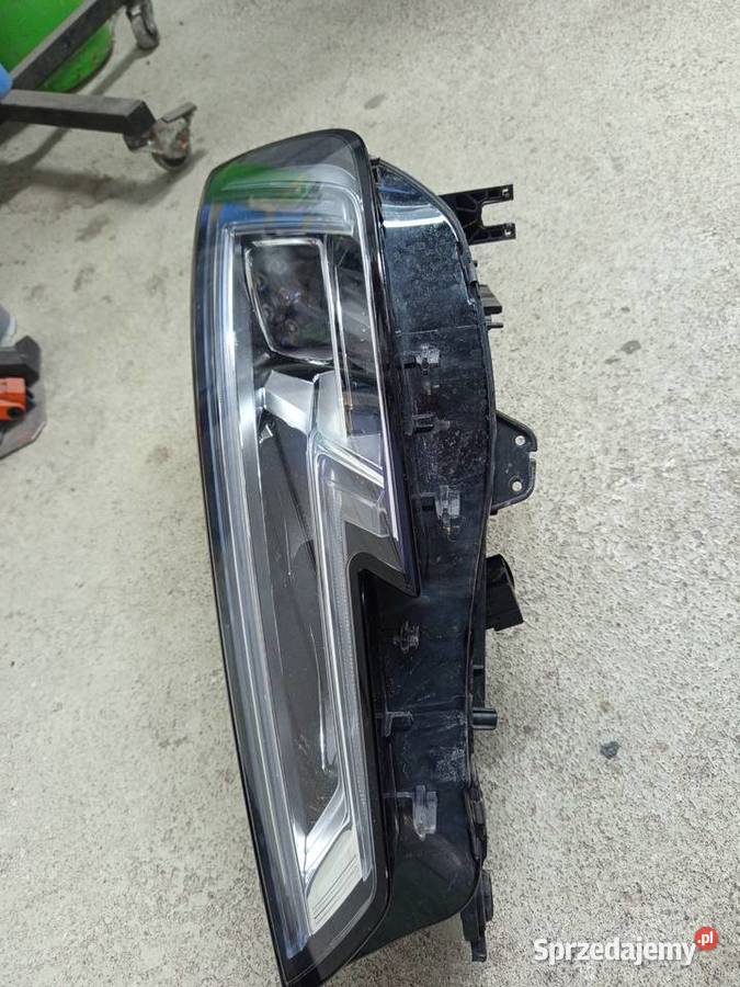 Reflektor lewy audi a4 b9 full LED orginal